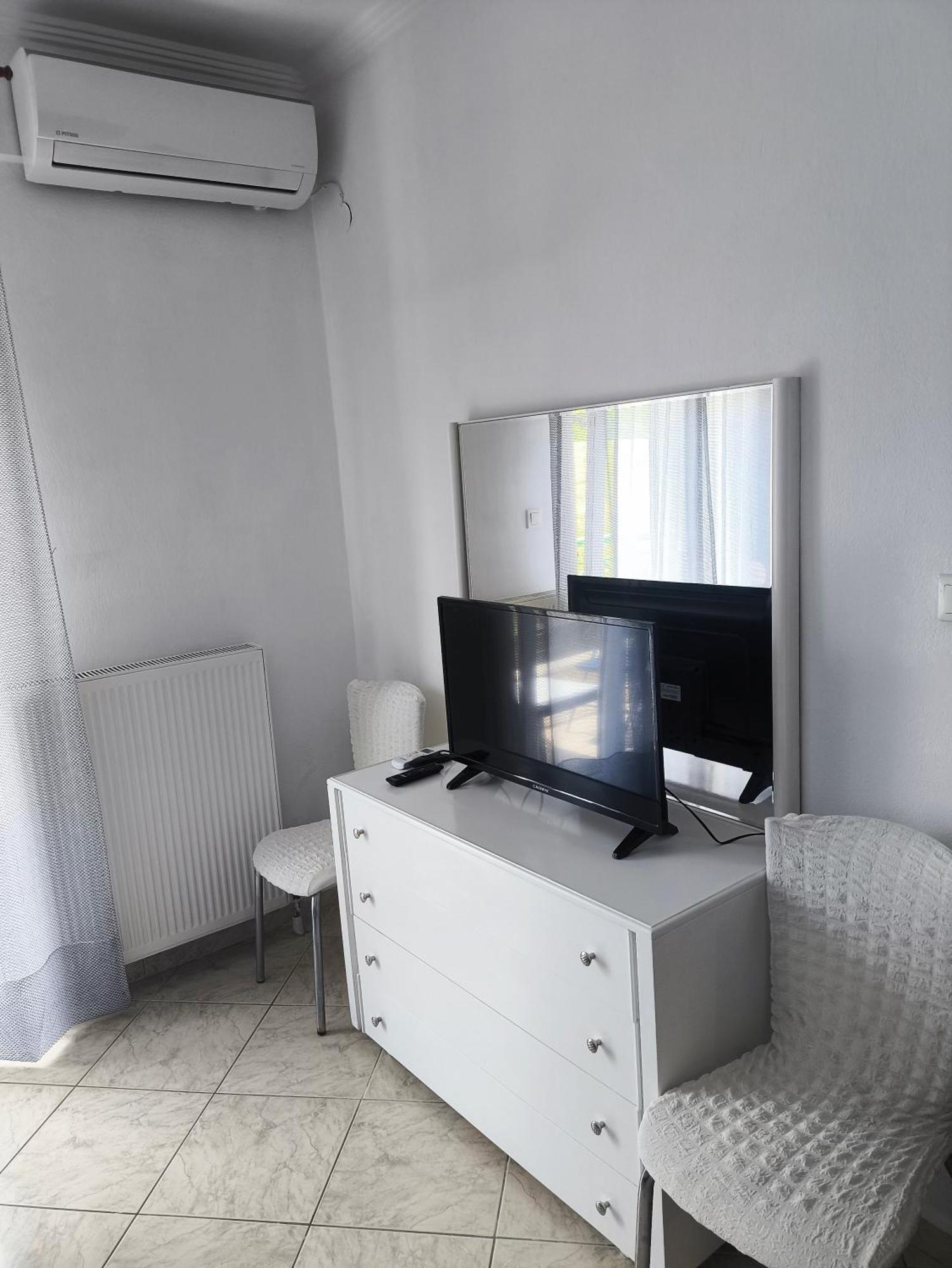Anna'S Rooms เนอา มิคานิโอนา ภายนอก รูปภาพ